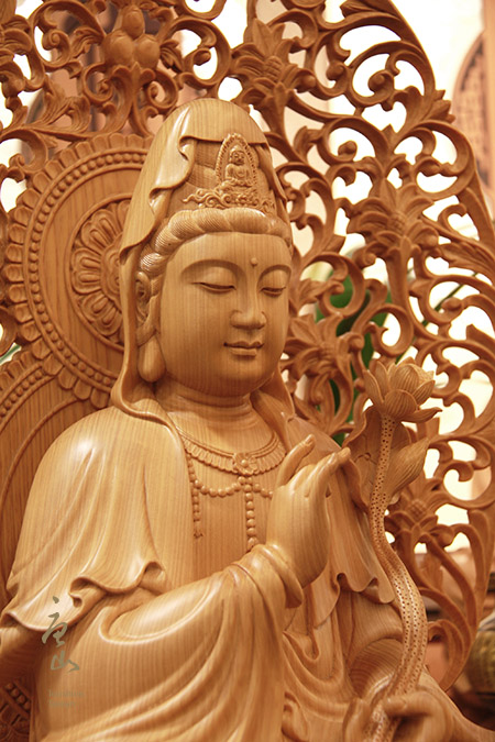 神明佛像藝術-台灣檜木雕刻荷花觀音