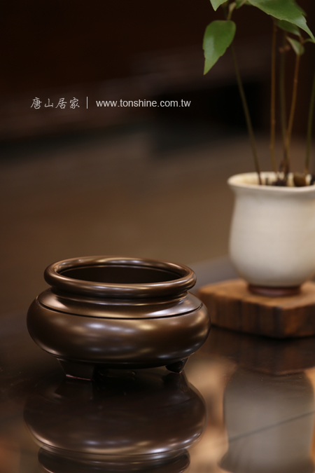 ㊣台灣寶華銅器〈仿古三足淨爐〉 ㊣台灣寶華銅器〈仿古三足淨爐〉