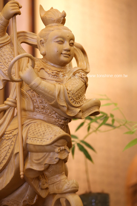 中壇元帥三太子李哪吒樟木(錦花二度) 中壇元帥三太子李哪吒樟木(錦花二度)