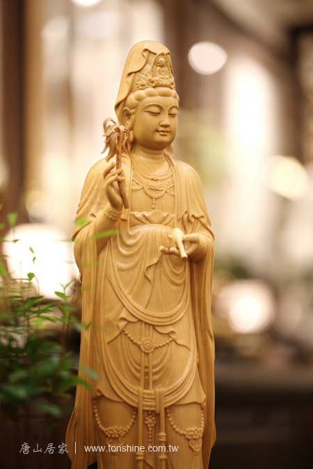 台灣檜木神明雕刻〈柳葉觀世音菩薩〉